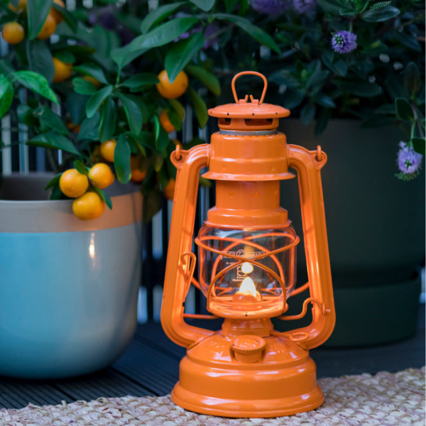 Hurricane Lantern 276